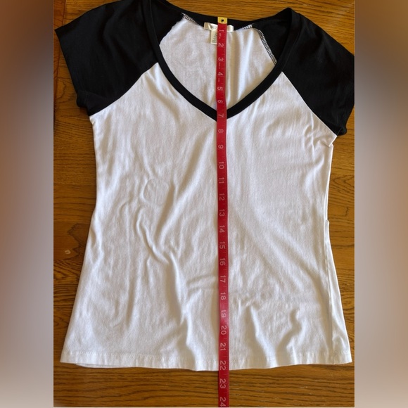 Women’s/juniors hooded zip-up sweater and T-shirt combo Size large NWOT not worn - Picture 6 of 16